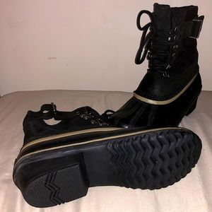 Black Sorel Lined Winter Boot